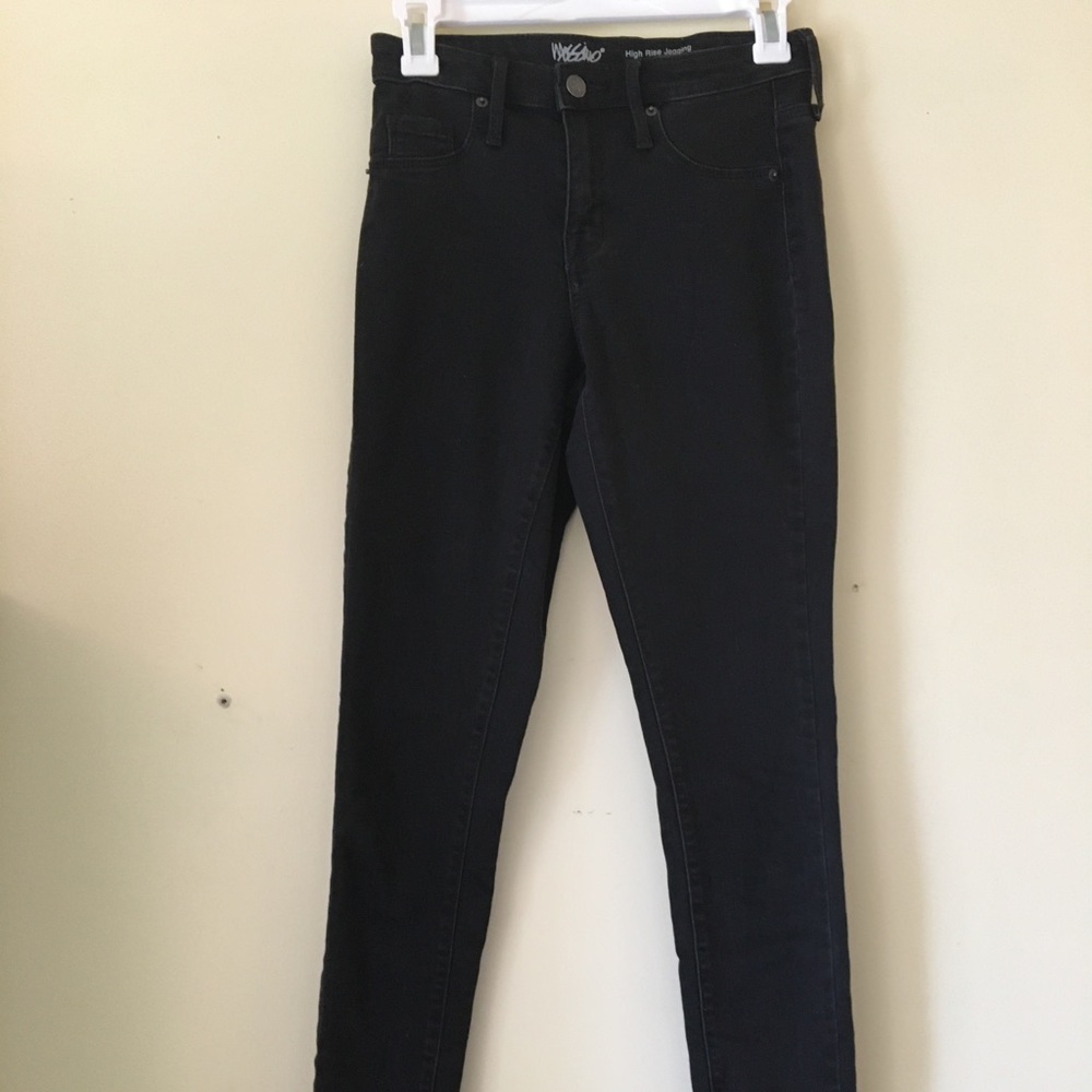 Mossimo black skinny jeans